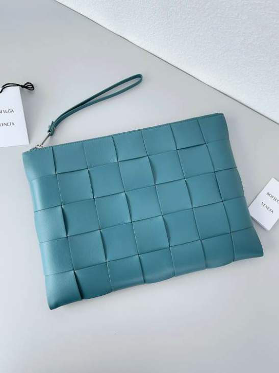 Picture of Bottega Veneta Handbags _SKUfw241223403fw